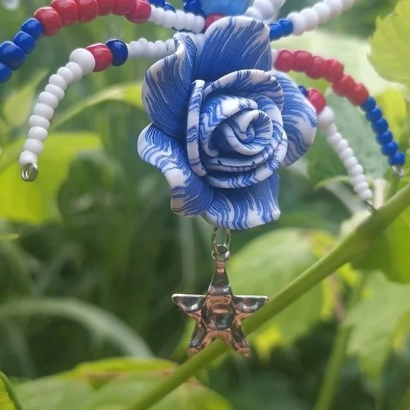 Patriotic Spider Ornament - Picture 5 of 6